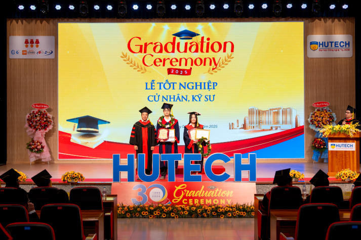 Tự hào khoác áo cử nhân, sinh viên HUTECH viết tiếp hành trình tương lai 63