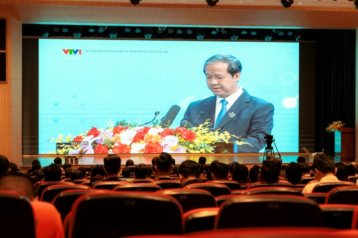 HUTECH opens the 2025-2026 academic year alongside the national celebration of 80 years of Vietnam’s education 25