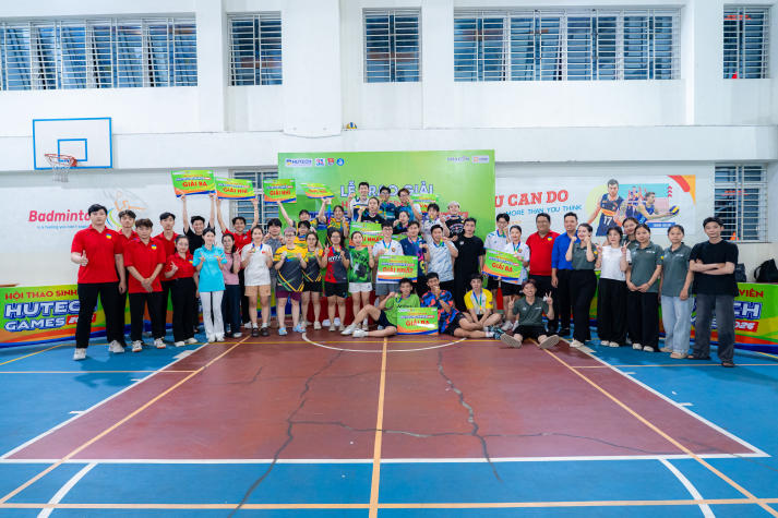 [HUTECH Games 2026]: Bùng nổ trí tuệ và tốc độ tại ngày thi đấu Cờ vua, Cờ tướng và Cầu lông 186