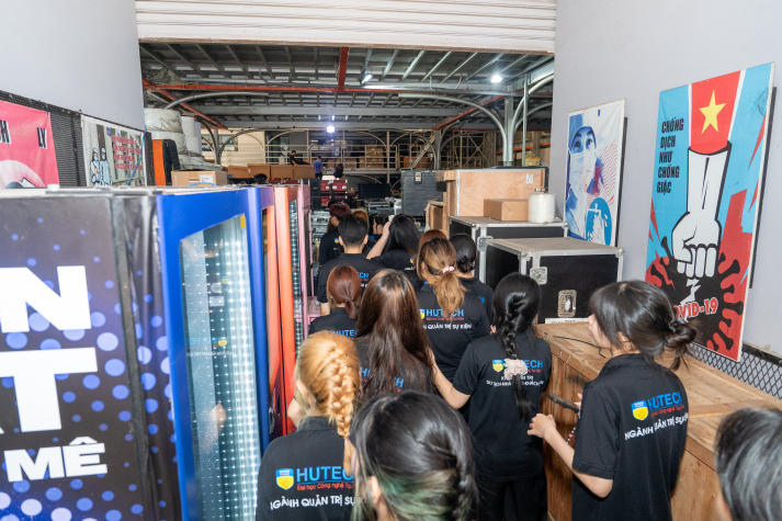 Sinh viên Quản trị sự kiện "đột nhập" Alta Media, khám phá hậu trường công nghệ sự kiện hiện đại 94