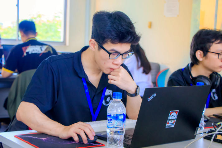 Sinh viên An toàn thông tin HUTECH lập thành tích tại Digital Dragons CTF 2025 38