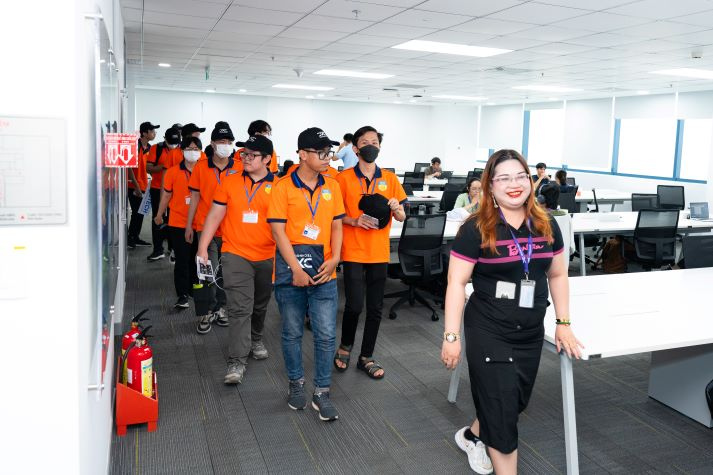 Sinh viên HUTECH sớm “bắt sóng” môi trường làm việc thực tế ngay từ năm nhất 29