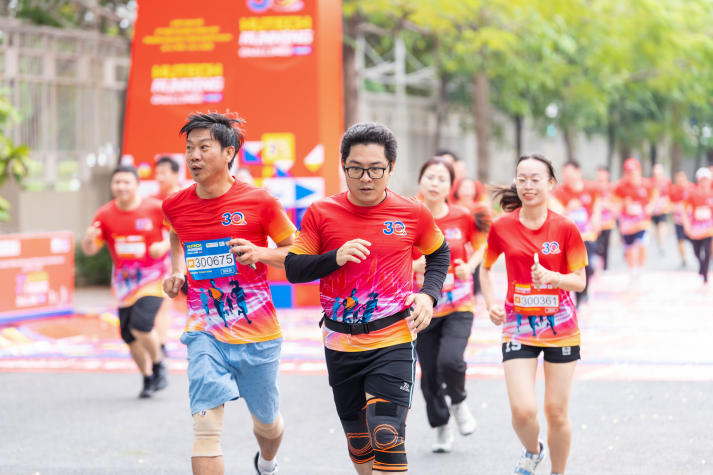 [Video] HUTECH Running Challenge 2025: Nhiều bước chân nhiệt huyết khẳng định một chặng đường vươn xa 75