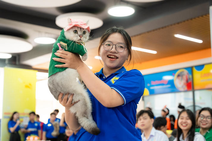 “HUTECH - Newbies Say Hi” khuấy động Thu Duc Campus vào 23/9 tới 97