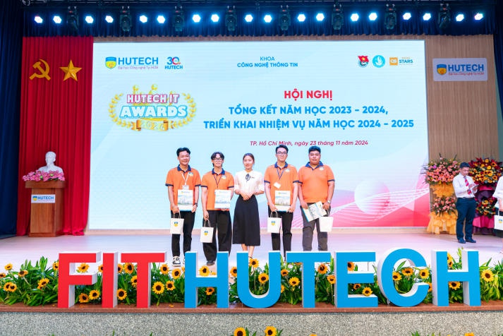 Từ những thành tựu rực rỡ trong năm học 2023-2024, Khoa Công nghệ thông tin sẵn sàng bước vào một hành trình mới 58