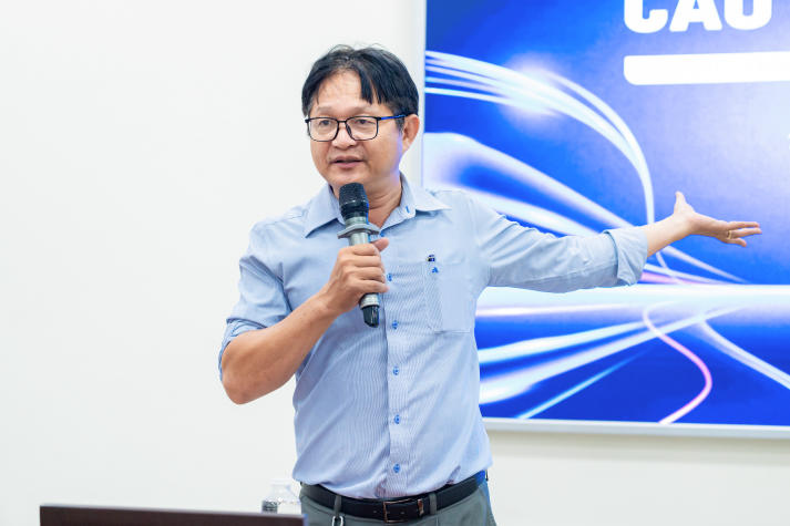 Kết nối học thuật và thực tiễn, Viện Kỹ thuật tổ chức Seminar về nhân lực trình độ cao trong thời đại 4.0 20