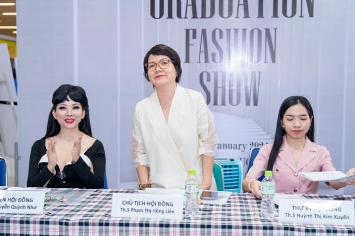 [Video] Đem bọ cánh cứng và người vô gia cư vào đồ án tốt nghiệp, 02 sinh viên ngành Thiết kế thời trang HUTECH “cán đích” thủ khoa và á khoa 15