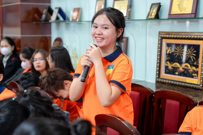 Sinh viên HUTECH học cách chăm sóc sức khỏe khoa học cùng chuyên gia để học tập hiệu quả và tự tin 69