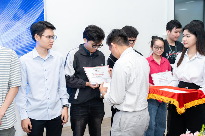 [Video] HUTECH đăng cai Chung kết OAI HCMC 2025: “Sàn đấu” AI mở ra cơ hội chinh phục công nghệ số 120