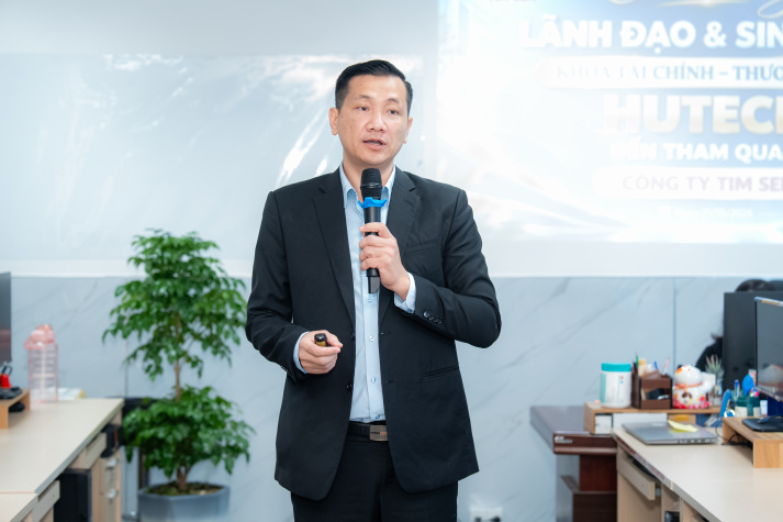 Sinh viên Khoa Tài chính - Thương mại tìm hiểu nghề kế toán và cơ hội thực tập tại Tim Sen 37