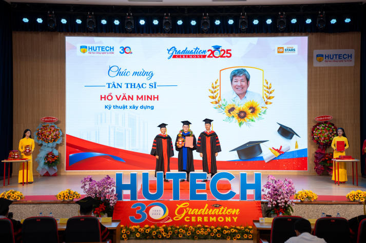 [Video] Những khoảnh khắc tri ân đầy tự hào tại Lễ trao bằng tốt nghiệp đợt 2/2025 HUTECH 110