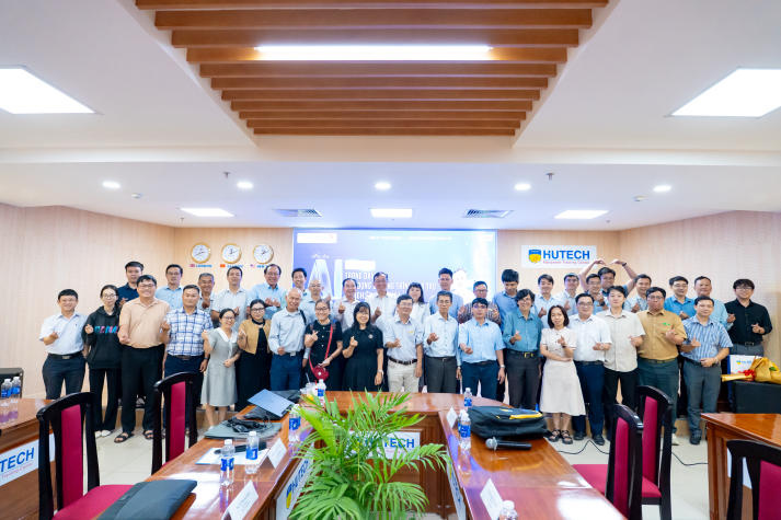 Đón đầu kỷ nguyên số: HUTECH thúc đẩy ứng dụng AI trong giảng dạy, đào tạo và nghiên cứu khoa học 111
