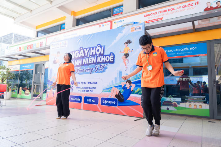Sinh viên Khoa Tài chính - Thương mại bứt phá thể lực tại Ngày hội Thanh niên khỏe 72