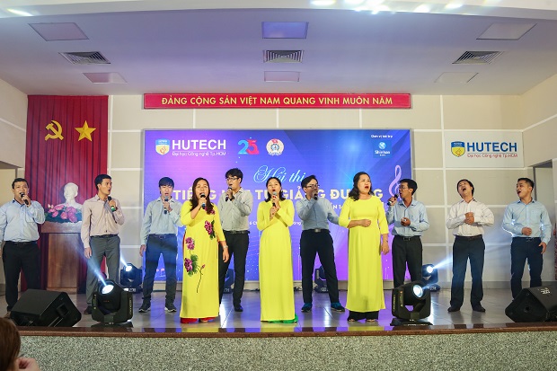 Việt Nam hữu tình được tái hiện tại Vòng sơ khảo Hội thi “Tiếng hát từ giảng đường” lần 14 năm 2020 124
