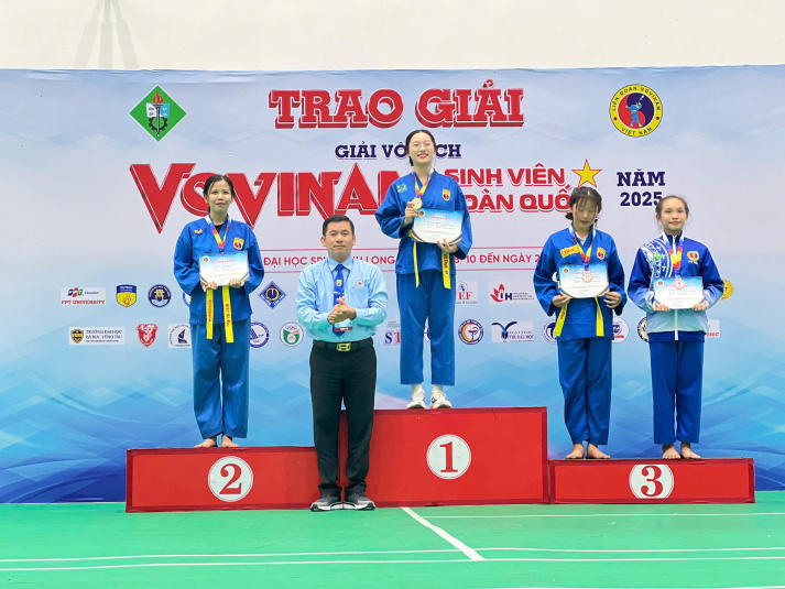 Đội tuyển HUTECH xuất sắc giành 10 huy chương tại Giải vô địch Vovinam sinh viên toàn quốc năm 2025 357