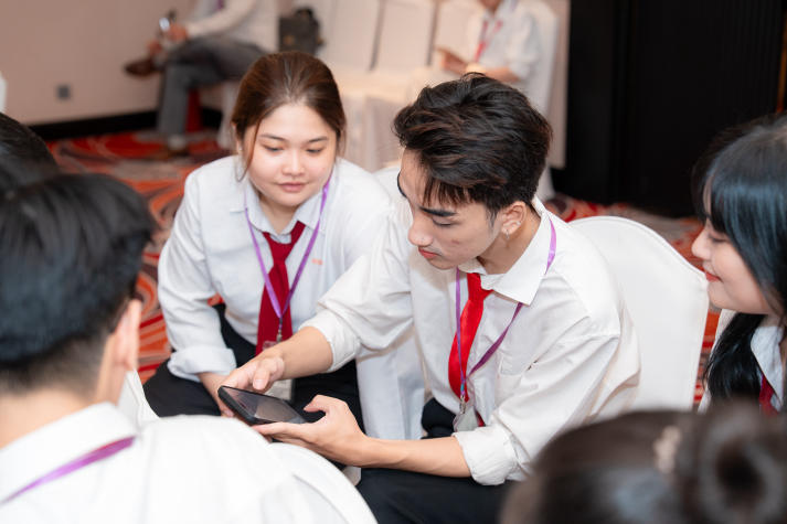 [Video] “Check-in” khách sạn 5 sao Equatorial, sinh viên Quản trị nhà hàng và Dịch vụ ăn uống tăng cường trải nghiệm thực tế 63