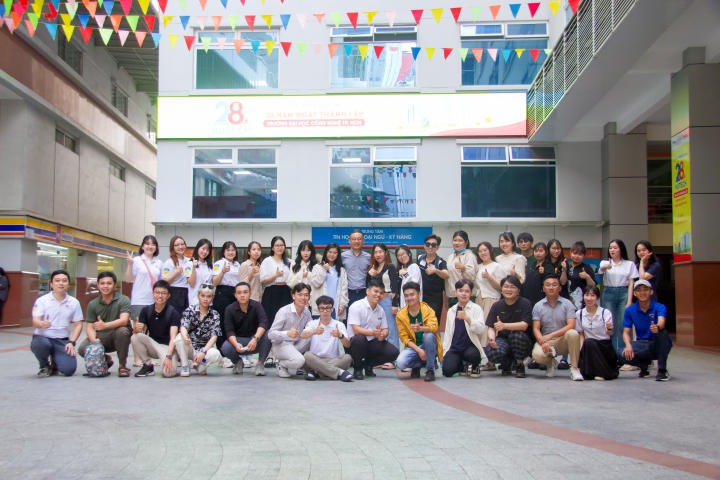 Gần 50 cựu sinh viên Viện Công nghệ Việt - Nhật về hội tụ 65