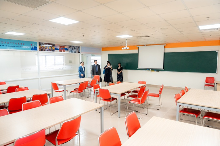 Buổi làm việc giữa HUTECH và Phòng Thương mại và Công nghiệp Nhật Bản - Tokyo: Sẵn sàng cho các hoạt động hợp tác triển vọng 73