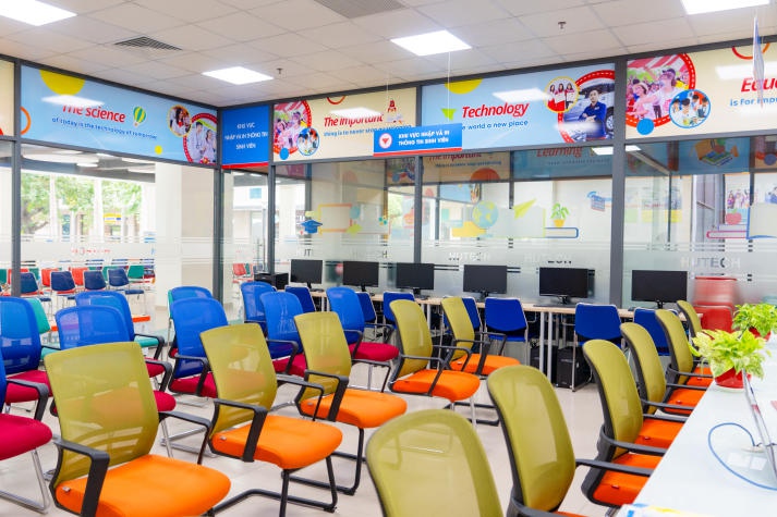 HUTECH sẵn sàng đón thí sinh trúng tuyển đến nhập học 92