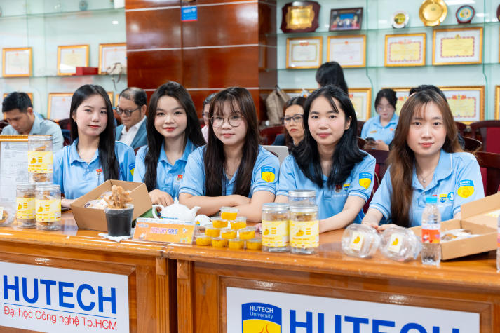 Cổ Mộc Hương “ẵm” giải Quán quân Cuộc thi Ý tưởng khởi nghiệp sáng tạo sinh viên lần 4 94