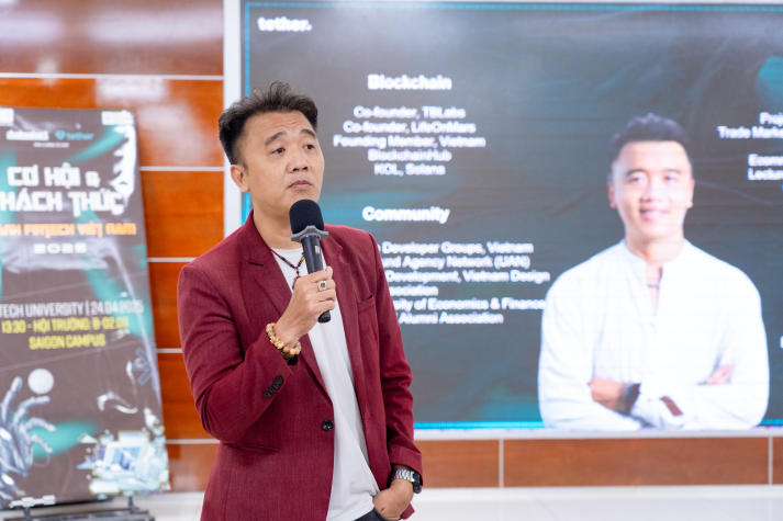 [Video] Sinh viên Khoa Tài chính - Thương mại “giải mã” Fintech, định hướng nghề nghiệp thời đại 4.0 65