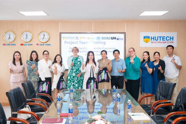 HUTECH collaborates with UK experts to strengthen women’s leadership capacity in the new era 132