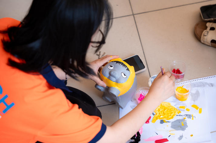 Sinh viên Khoa Tài chính - Thương mại lan tỏa tinh thần sẻ chia qua phong trào nuôi heo đất 60