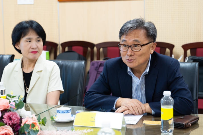 HUTECH signs MoA with Tongmyong University,  expanding international partnerships 36