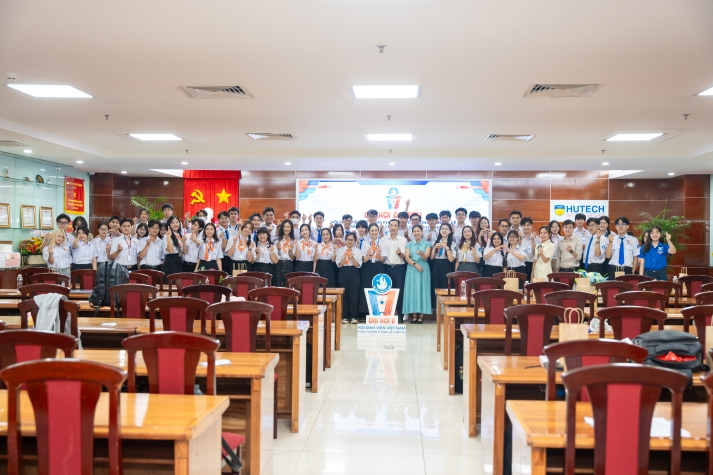 Khởi động "chuyến tàu" nhiệm kỳ mới của Liên Chi hội Truyền thông & Thiết kế HUTECH tại Đại hội lần thứ II 179