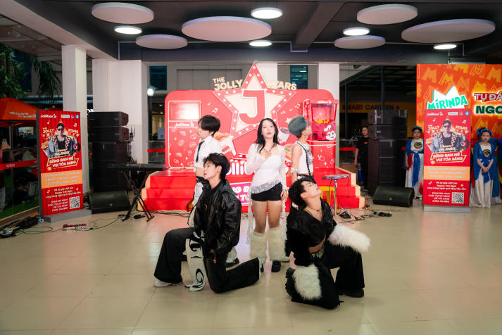 Fire Power Crew đăng quang cuộc thi The Jolly Stars 45