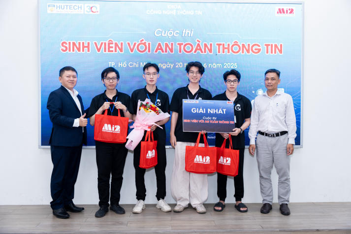 [Video] Tài năng trẻ tỏa sáng tại Chung kết Cuộc thi Sinh viên với An toàn thông tin 2025 189