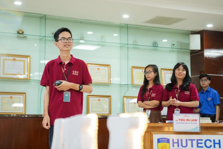 Sinh viên Khoa Luật HUTECH xuất sắc đạt ngôi vị Quán quân cuộc thi Olympic Pháp luật lần thứ 8 112