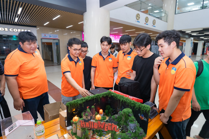 [Video] Sinh viên HUTECH sáng tạo mô hình ánh sáng độc đáo, chinh phục SmartLight Challenge 2026 34