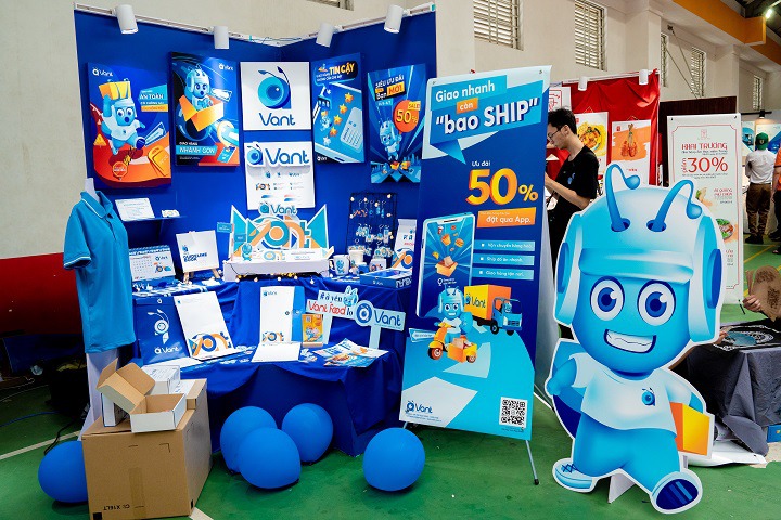 Ấn tượng với triển lãm đồ án Nhận diện thương hiệu của sinh viên ngành Thiết kế đồ họa 55