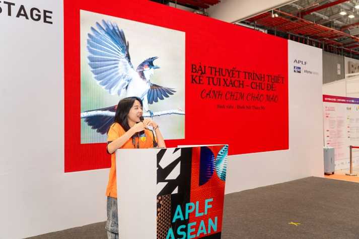 Sinh viên Thiết kế thời trang trình bày dự án tại chương trình The Next Leather Fashion Designers 4