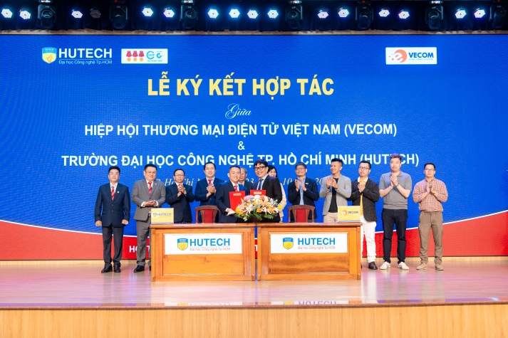 [Video] Sinh viên Khoa Tài chính - Thương mại giải mã “luật chơi” kinh doanh thời AI 95