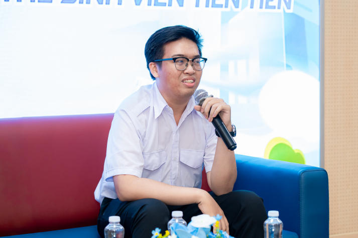 Sinh viên 5 tốt cấp Trung ương lan tỏa kinh nghiệm chinh phục danh hiệu đến sinh viên Khoa Thú y 39