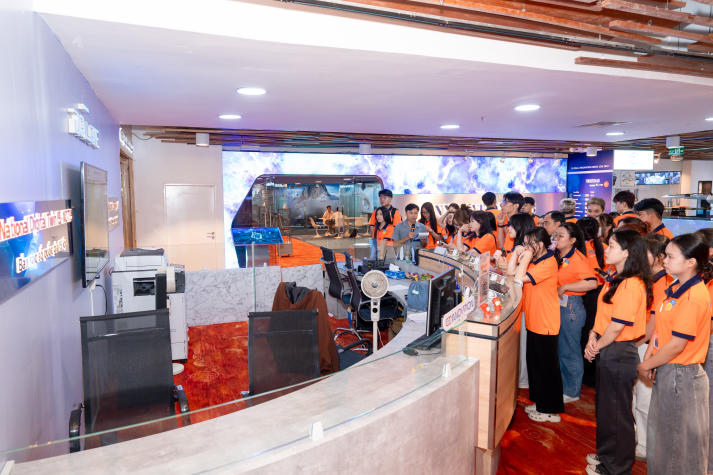 Sinh viên Khoa Khoa học Xã hội và Quan hệ Công chúng khám phá dòng chảy công nghệ tại CT Innovation Hub 4.0 33