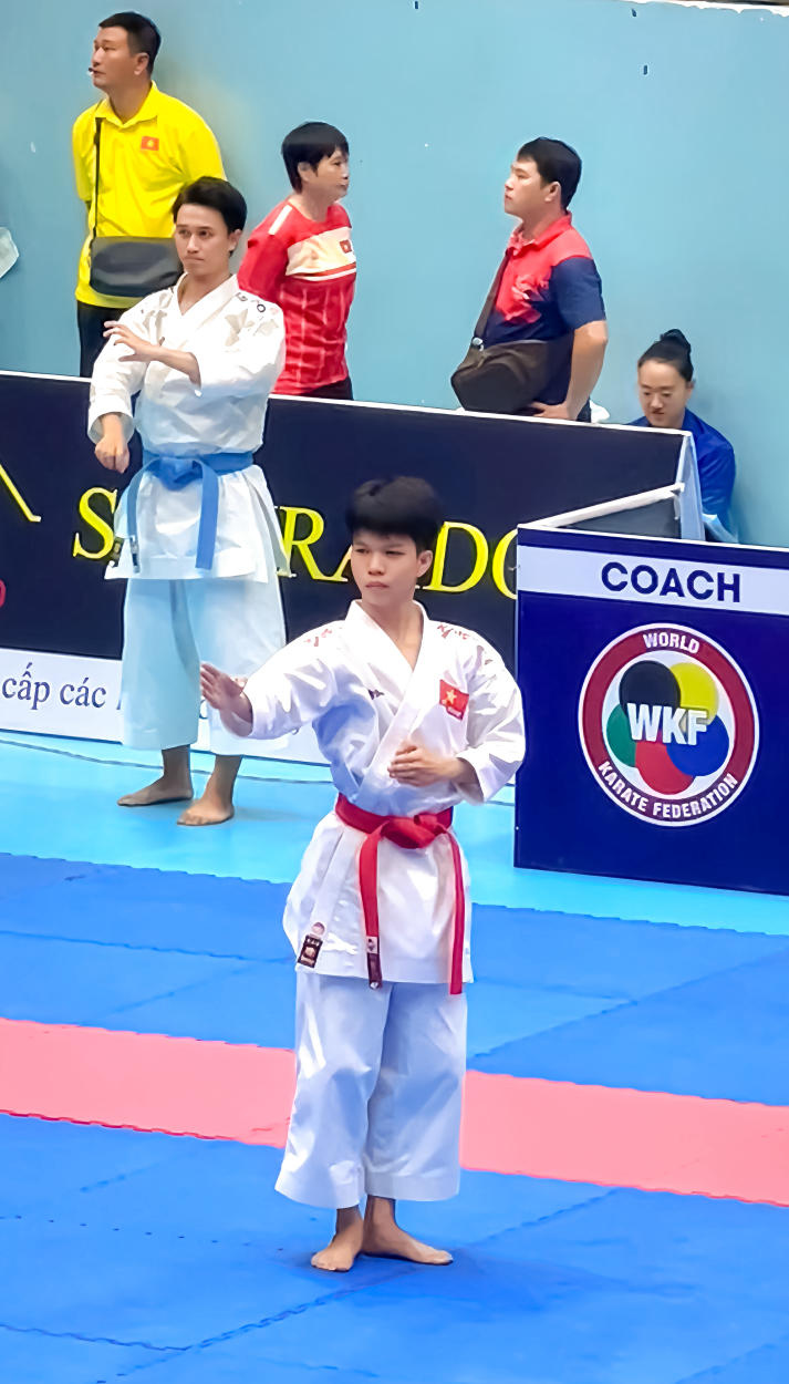 Sinh viên Viện Văn hoá - Nghệ thuật - Thể thao xuất sắc “ẵm” Huy chương Đồng Giải Vô địch các CLB Karate Quốc gia 2026 35
