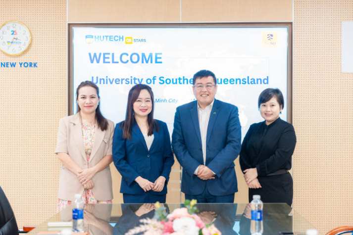 HUTECH và UniSQ (Úc) trao đổi chuyên sâu về chương trình liên kết hợp tác và đồng phát triển nghiên cứu 76