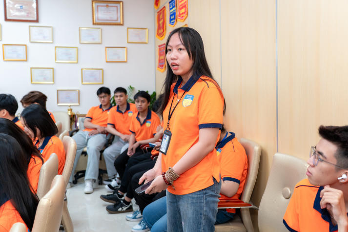 [Ảnh] Sinh viên Marketing - Kinh doanh quốc tế bồi đắp tư duy nghề nghiệp qua chuyến tham quan Nam A Bank 59