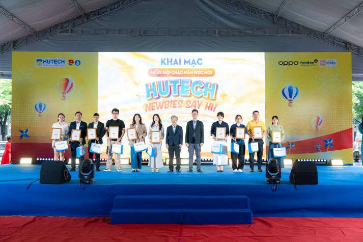 “HUTECH - Newbies Say Hi!” mở màn năm học mới với loạt trải nghiệm đa sắc 41