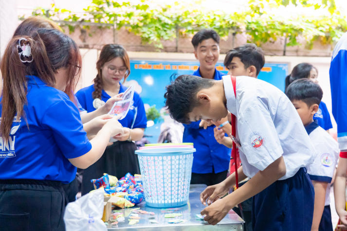 Kết nối cộng đồng, lan tỏa hoạt động xanh cùng sinh viên Khoa Tài chính - Thương mại 125