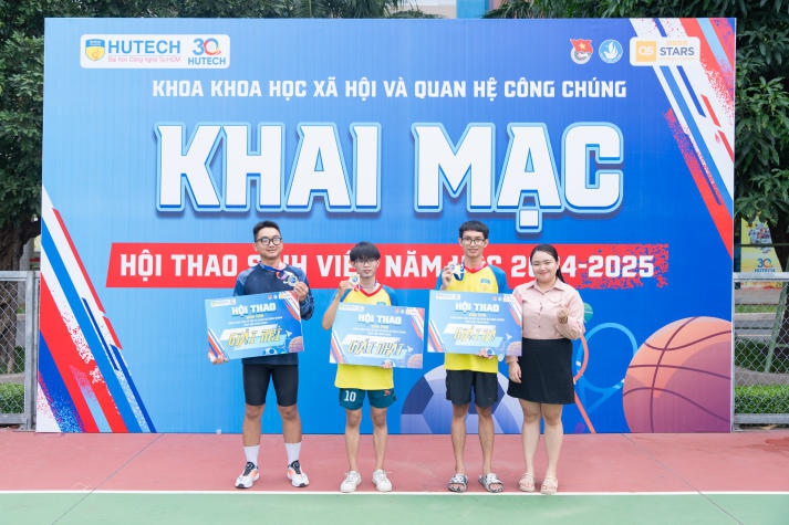 Khoa Khoa học Xã hội và Quan hệ Công chúng tưng bừng khai mạc Hội thao sinh viên năm học 2024-2025 196