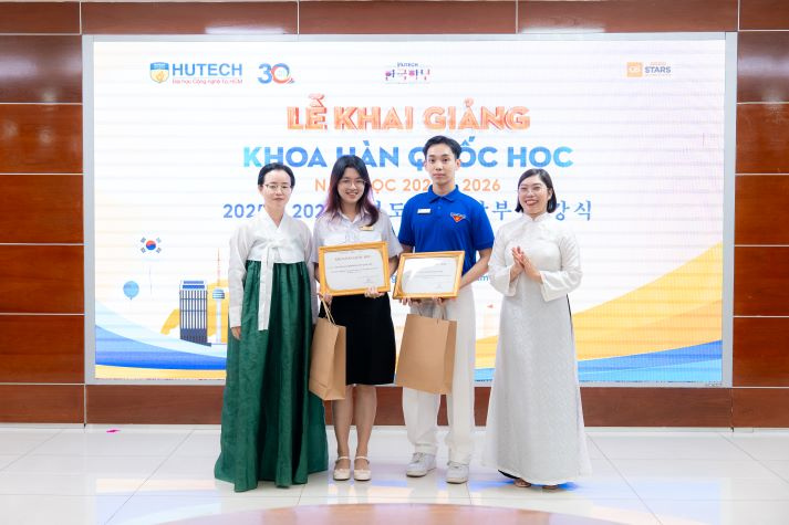 Khoa Hàn Quốc học chào đón tân sinh viên khóa 2025, khởi đầu hành trình hội nhập và phát triển toàn cầu 85