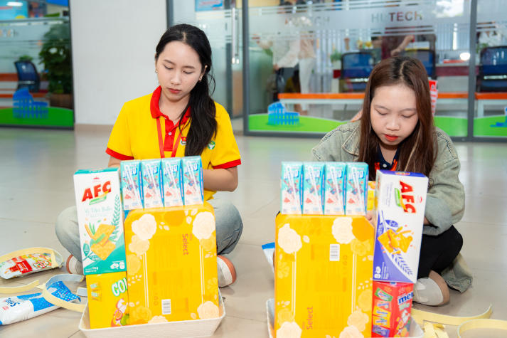 [Video] HUTECH Chào Xuân 2026: “Bật mood” Tết Việt giữa khuôn viên trường 155