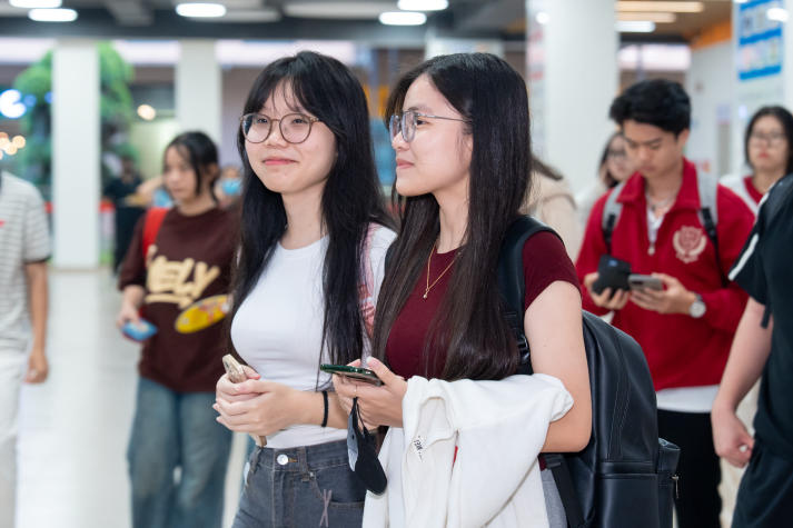 HUTECH phối hợp UEF tổ chức thành công kỳ thi V-SAT 2026 cho gần 1.000 thí sinh 23