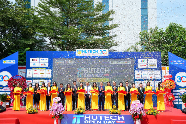 [HUTECH 30 năm] Rộn ràng chuỗi hoạt động đón tuổi mới của “người bạn lớn” 42