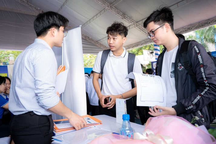 HUTECH IT OPEN DAY 2025 - chuỗi sự kiện vàng cho sinh viên Công nghệ thông tin sắp bùng nổ 31