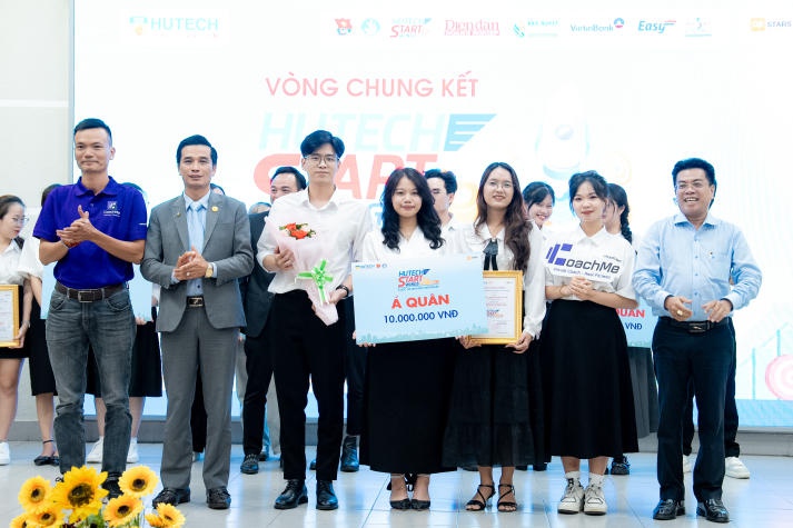 “Cụt yêu đời” Nguyễn Ngọc Nhứt trở thành tân Quán quân HUTECH Startup Wings 2024 68